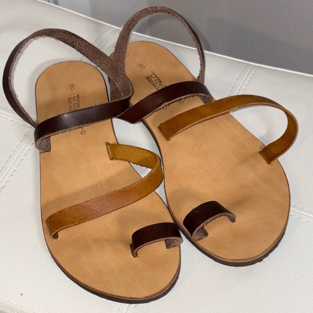 Greek Two-Tone Leather Toe Loop Sandals Made in Greece Size 8